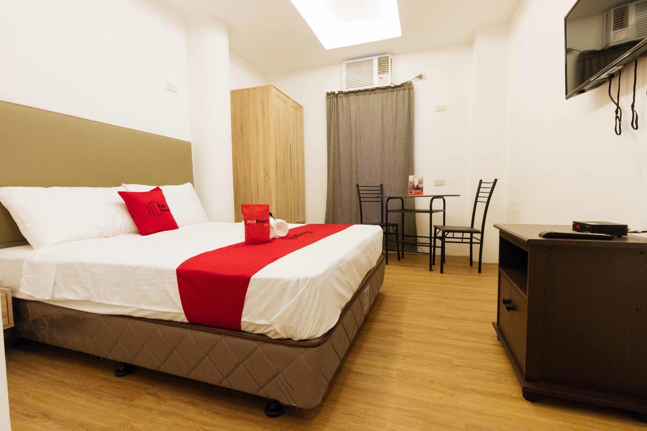 Reddoorz Plus Near Commonwealth Regalado เกซอนซิตี้ ภายนอก รูปภาพ