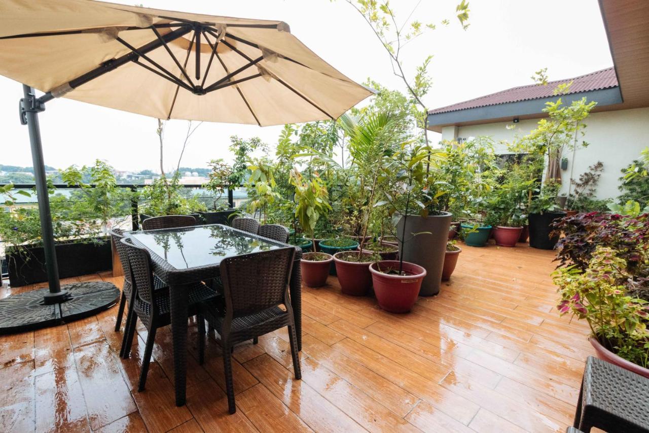 Reddoorz Plus Near Commonwealth Regalado เกซอนซิตี้ ภายนอก รูปภาพ