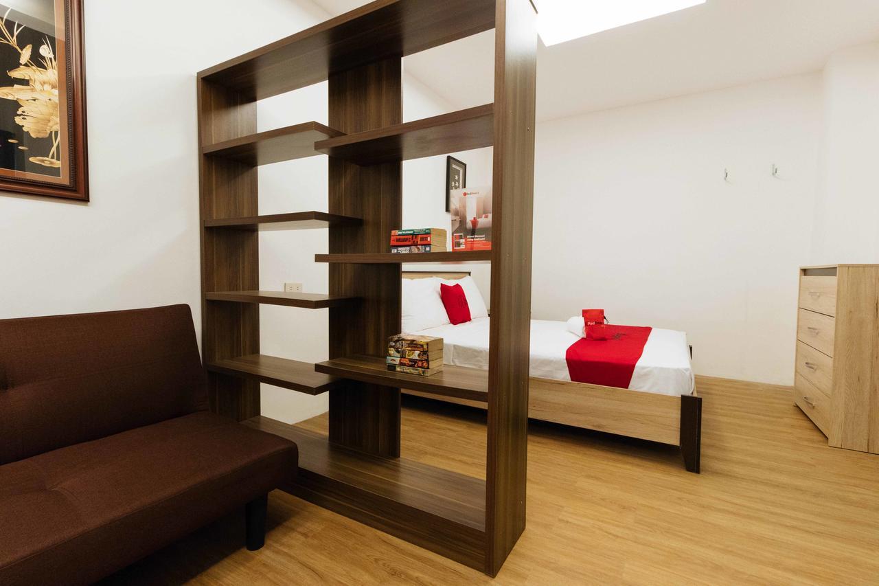 Reddoorz Plus Near Commonwealth Regalado เกซอนซิตี้ ภายนอก รูปภาพ